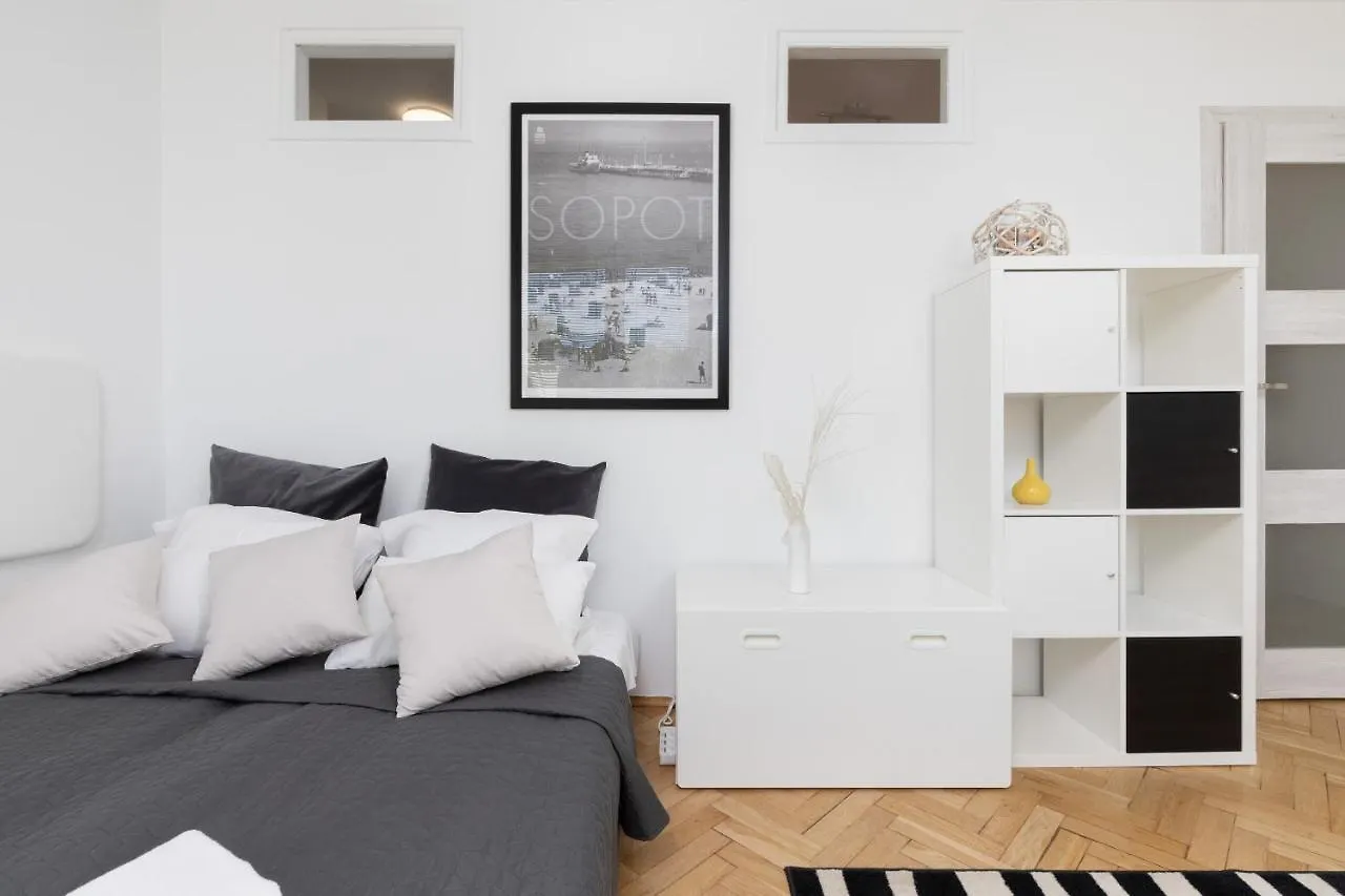 Apartment Studio With Balcony 300M To The Beach Sopot By Noclegi Renters Poland